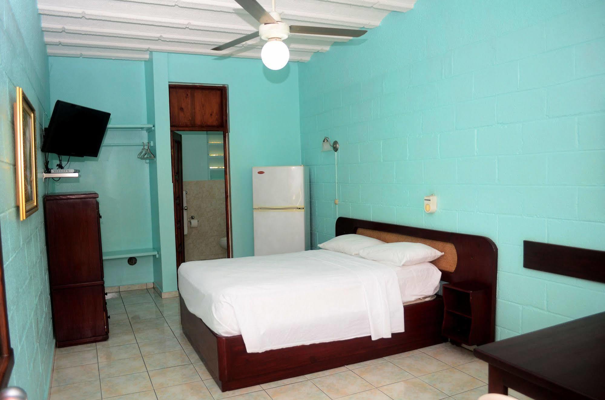 בוקה צ'יקה Hotel Garant & Suites מראה חיצוני תמונה